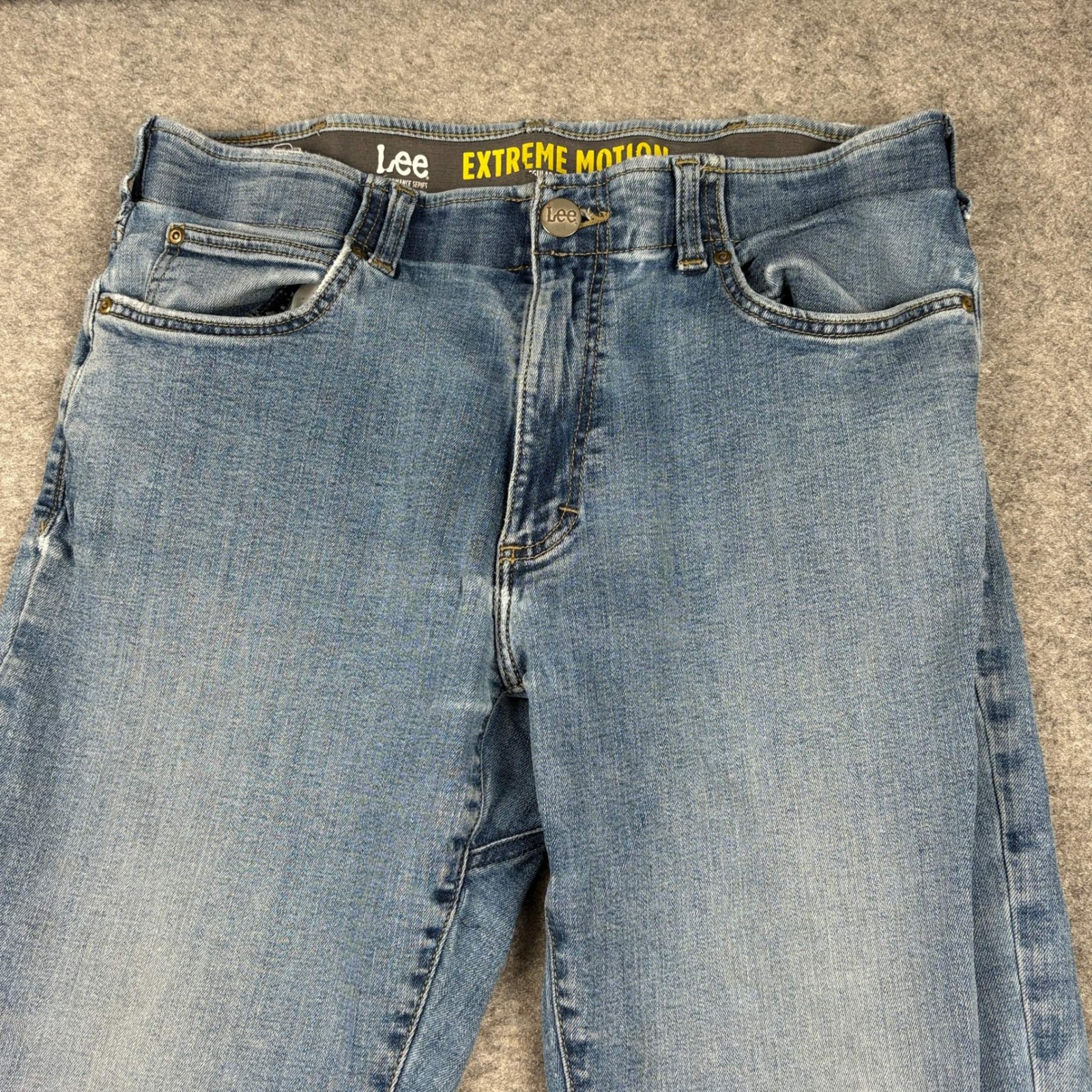 Lee Extreme Motion Jeans Mens 36x29 Regular Fit Straight Leg Blue Denim Stretch